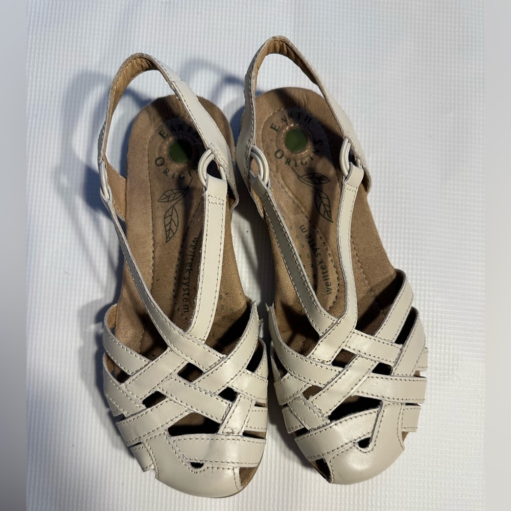 EARTH ORIGINS leather sandals size 7